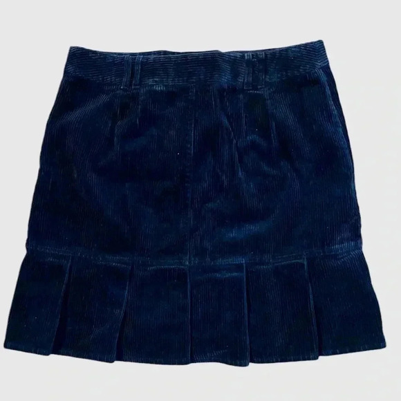 Ann Taylor Loft Black Corduroy Pleated Skirt – Size 6 - Picture 2 of 7